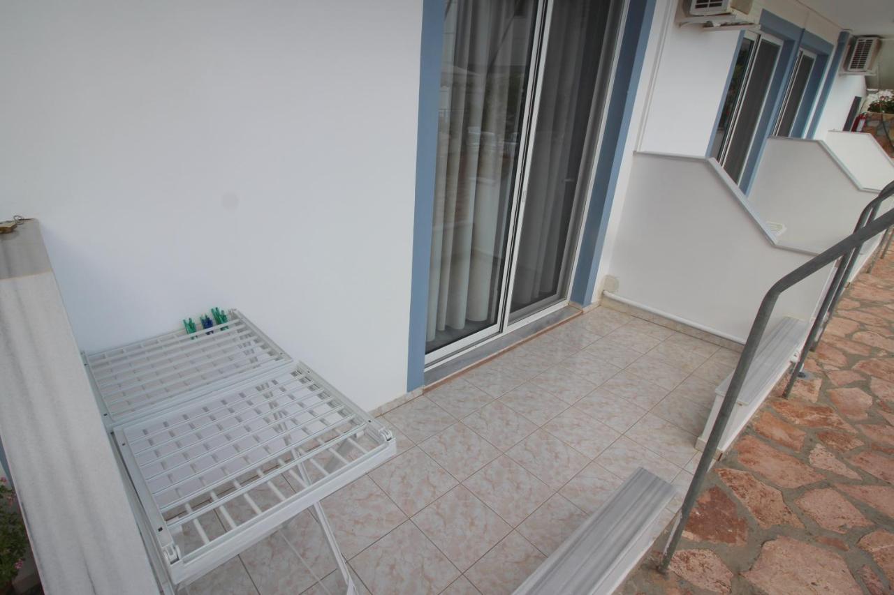 Murati Suites Sarandë Exterior foto